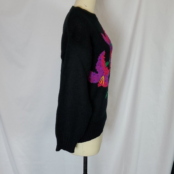 Uno & Una 90s Y2K, S, Vtg black sweater w/flower - Picture 5 of 8